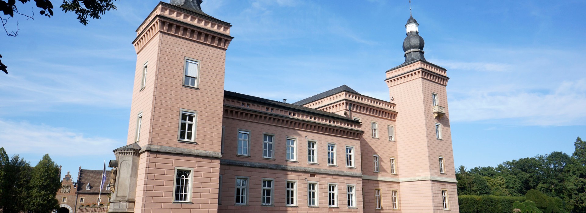 Umzugsunternehmen Erftstadt – Umzug mit 10+ Jahren Erfahrung