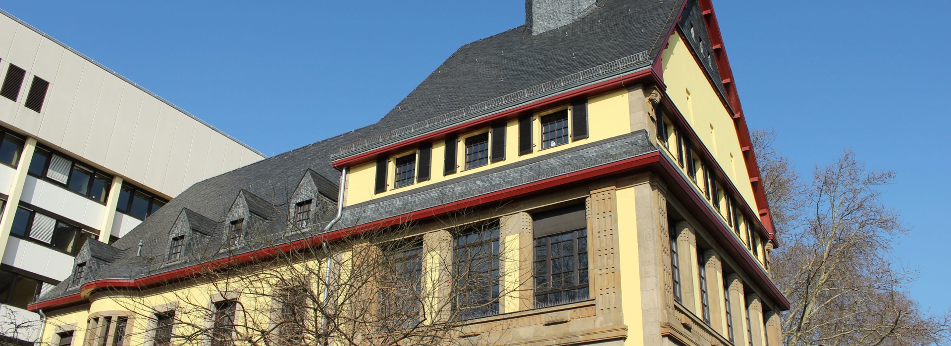 Umzugsunternehmen Frechen – sicher umziehen mit 10+ Jahren Erfahrung