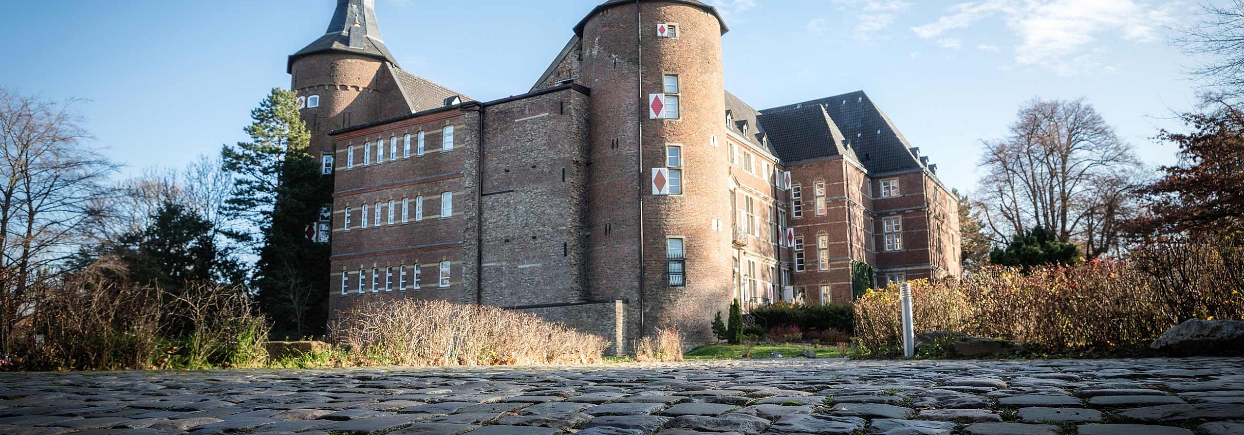 Symbolbild | Bedburg - König Umzüge - Ihr Profi für Umzüge aller Art im Rheinland und dem Rhein-Erftkreis