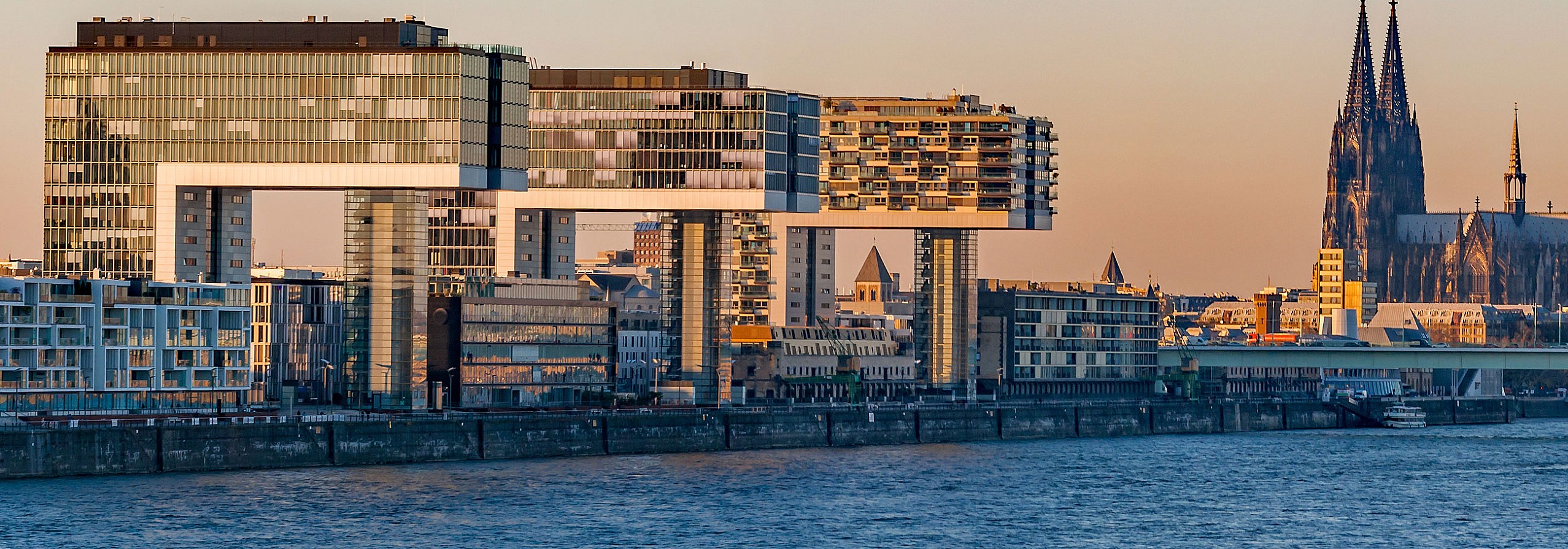 Symbolbild | Köln - König Umzüge - Ihr Profi für Umzüge aller Art im Rheinland und dem Rhein-Erftkreis